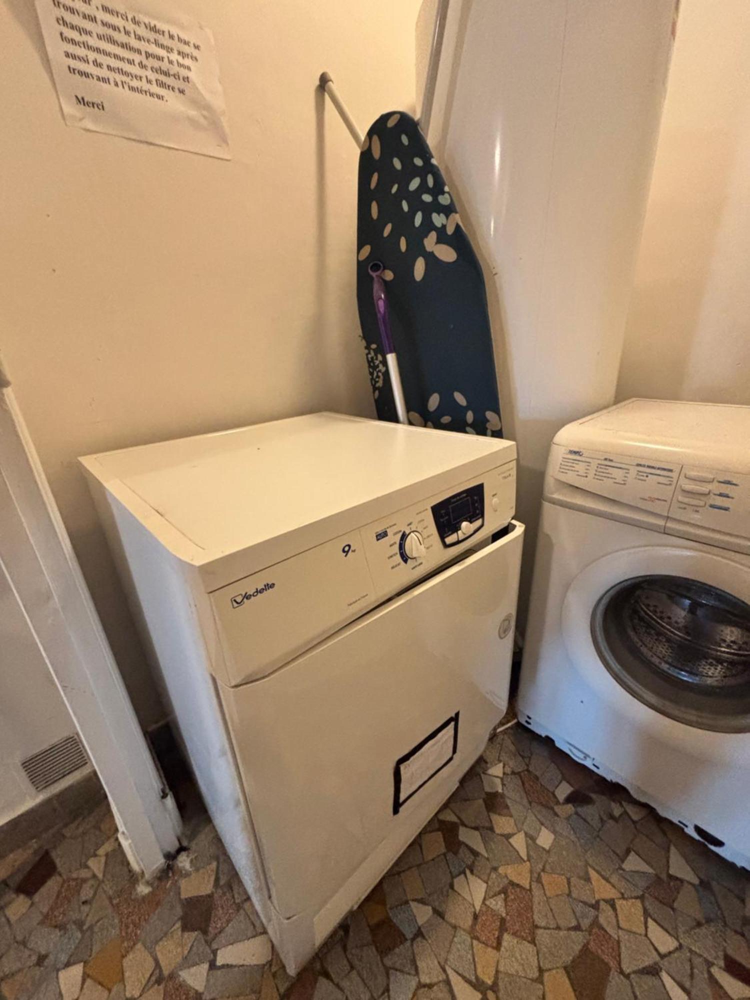 Le Gite "Detroit Studette" Besancon Confort Et Simplicite Luaran gambar