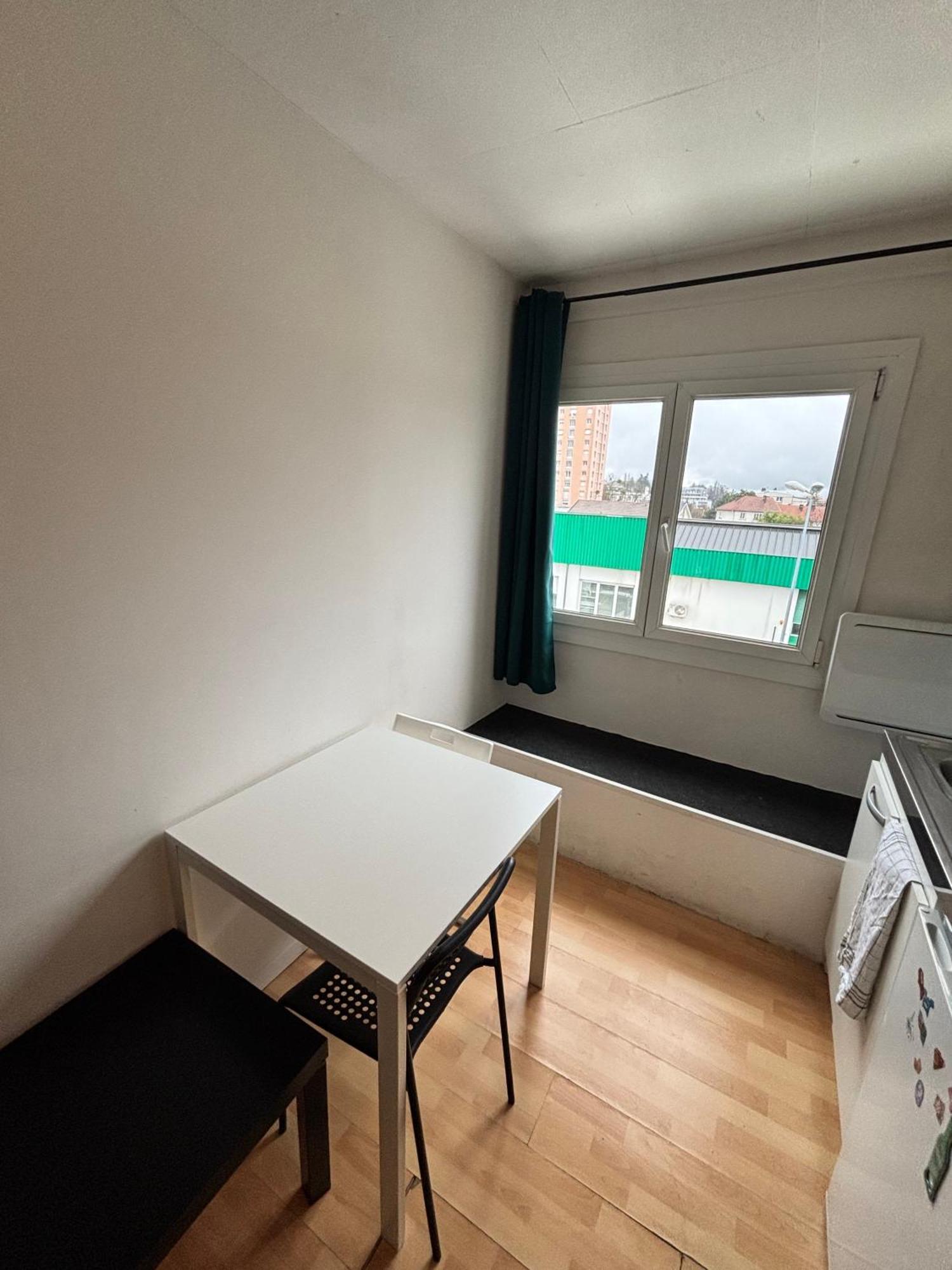 Le Gite "Detroit Studette" Besancon Confort Et Simplicite Luaran gambar